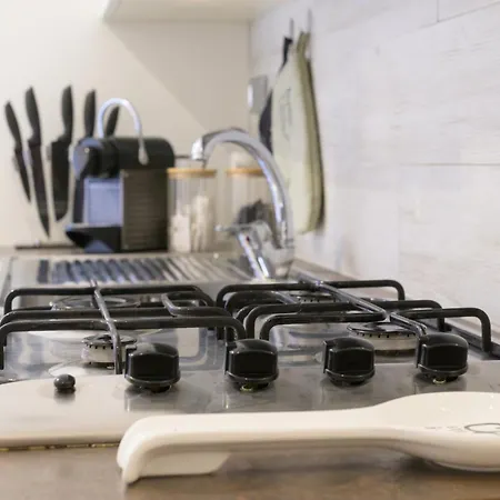 Trastevere Garibaldi 14 *